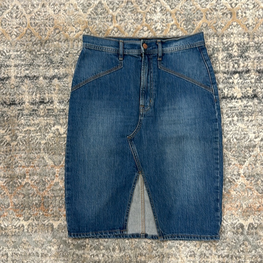 GAP Denim Pencil Skirt Size 6